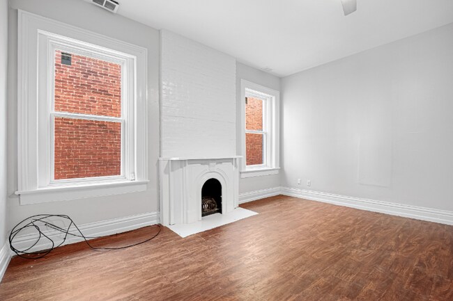 Foto del edificio - 1033 S Brook St
