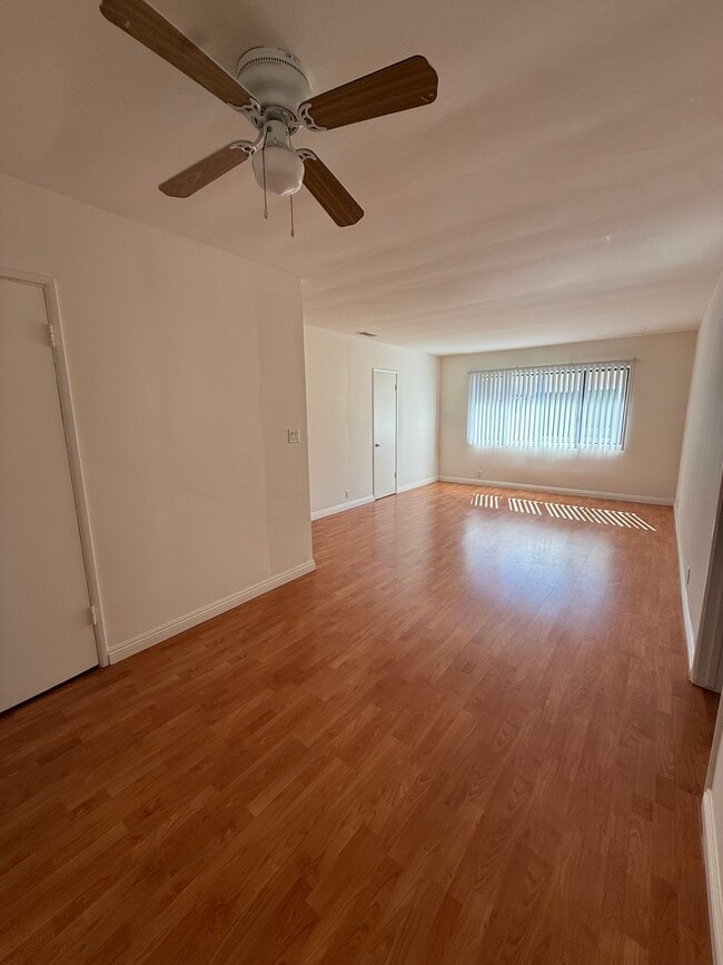 Building Photo - 5935 Buffalo Ave