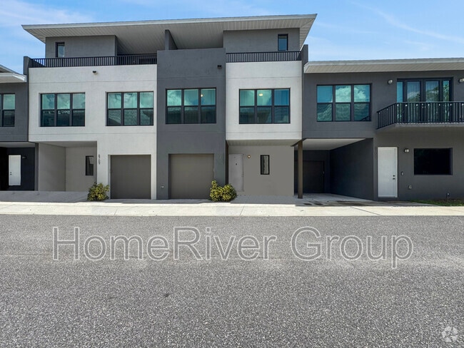 Building Photo - 8707 Palm Ranches Pl