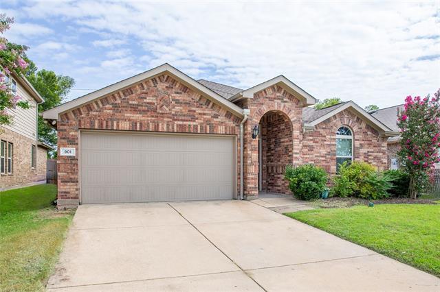 Building Photo - 901 Kiowa Dr