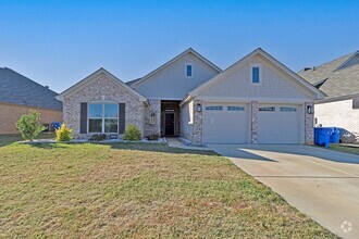 Building Photo - 832 Hedgefield Way