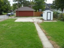 patio trasero - 124 N F St