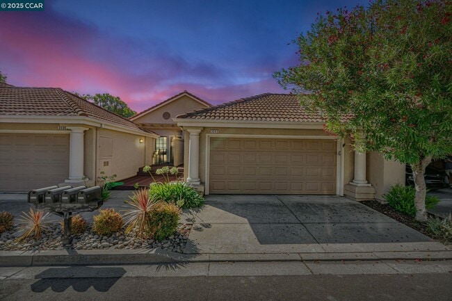 Building Photo - 3043 Tahoe Pl
