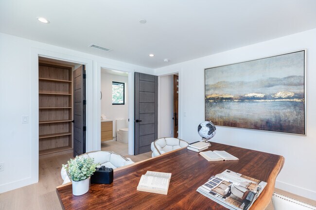 Building Photo - 5741 Jumilla Ave