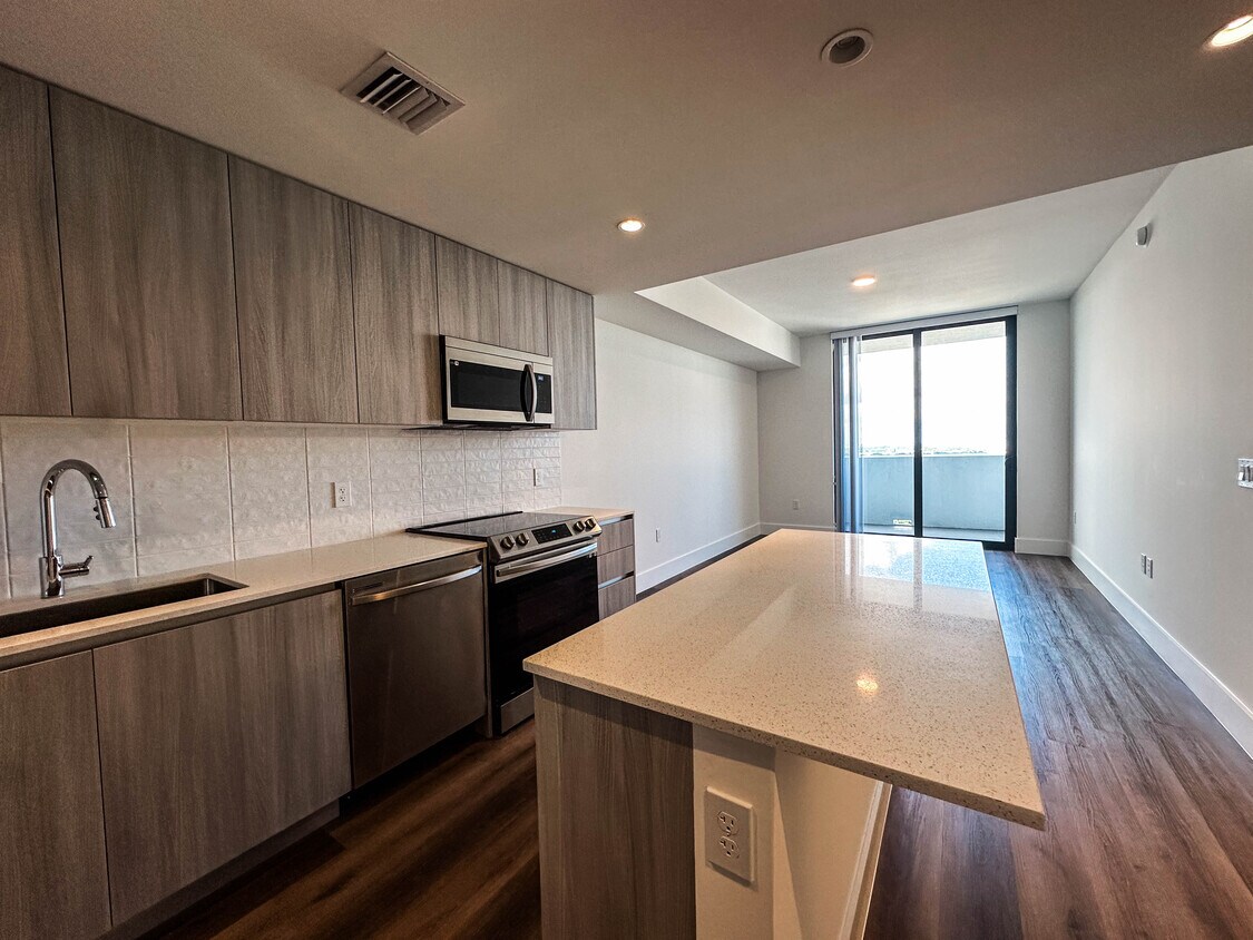 Foto principal - 2700 SW 29th Ave