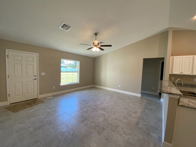 Foto del edificio - Desirable SW Ocala Neighborhood 3/2/2 **Won't Last**