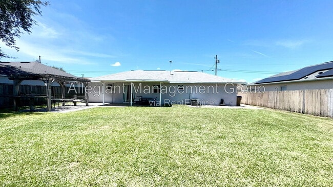 Building Photo - 620 Brockton Dr