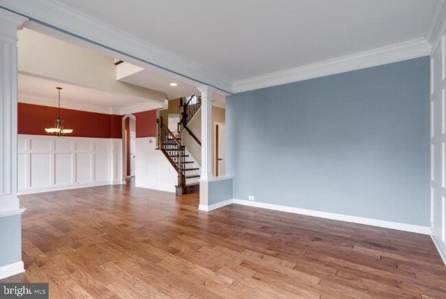 Building Photo - 2450 Transom Pl