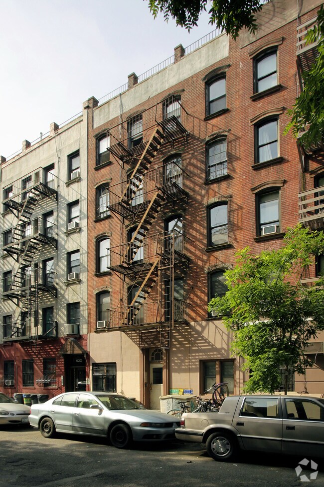 Building Photo - 520 East 5th Street