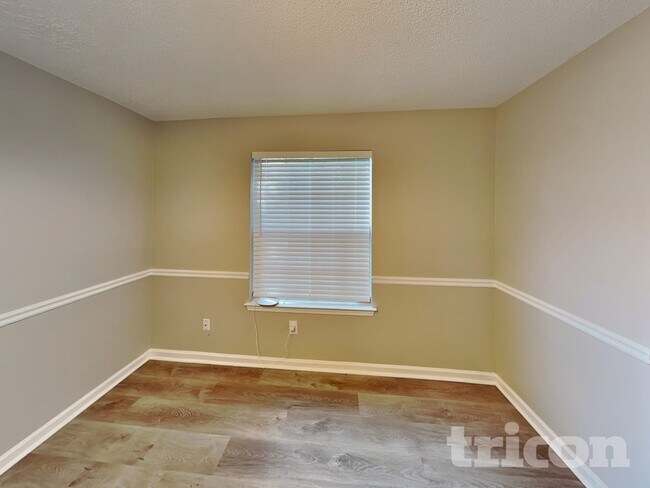 Foto del edificio - 4430 Reserve Hill Crossing
