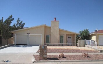 Building Photo - 739 Espada Dr