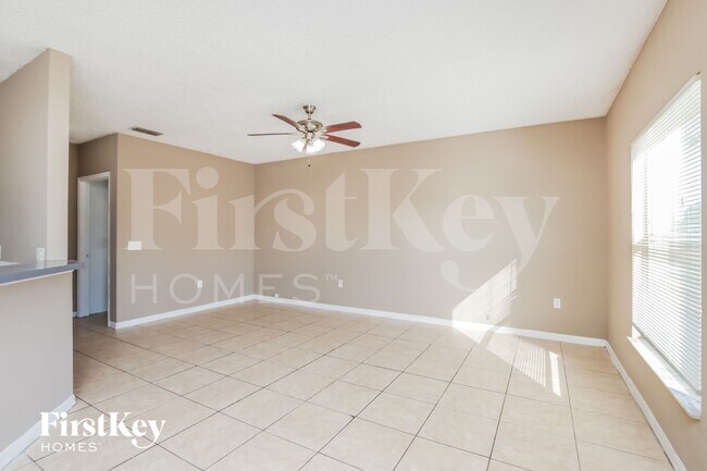 Building Photo - 129 Admiral Cir