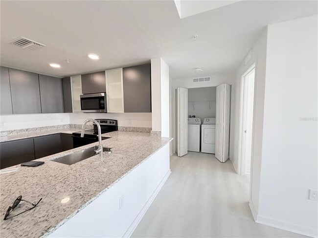 Building Photo - 5587 Millennia Park Dr