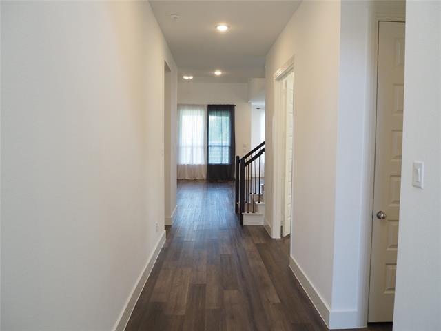 Foto del edificio - 5009 Shadetree St