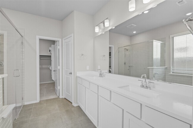 Foto del edificio - 10723 Lacaille Ln