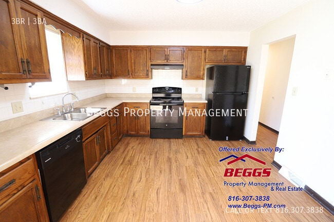 Building Photo - 1229 Broadmore Ln