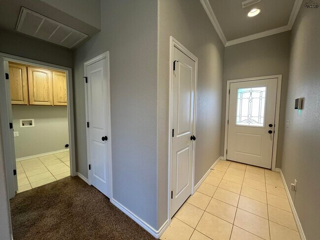 Foto del edificio - 5106 Ryan Collins Dr