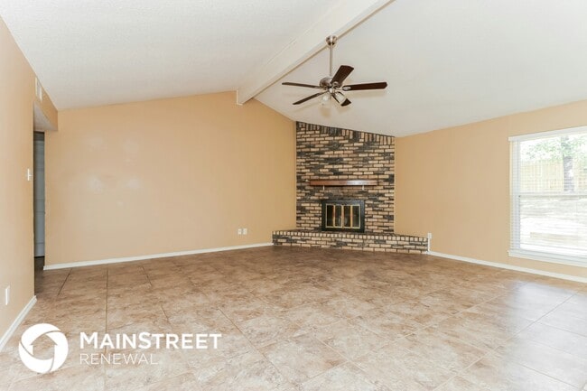 Building Photo - 4807 Crestmont Ct