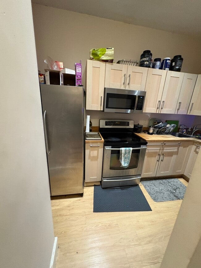 Building Photo - 860 Huntington Ave