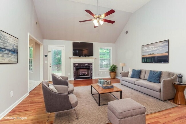 Foto del edificio - 7004 Bridgewater Dr