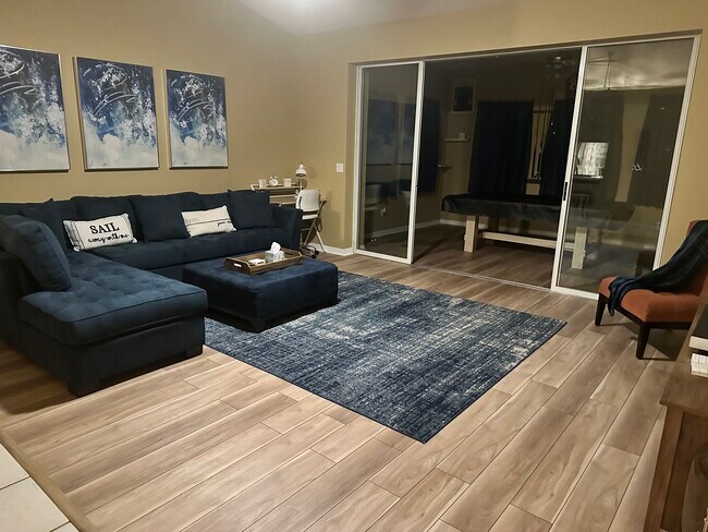 Family room - 189 Belleaire Dr