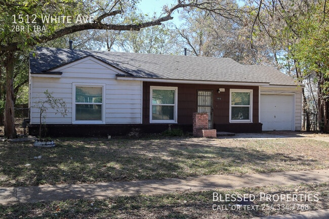 Building Photo - 1512 White Ave