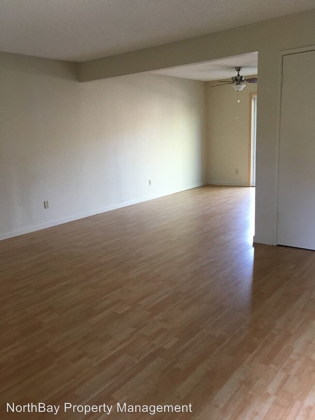 Building Photo - 1715 Oldfield Way