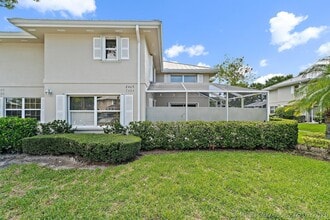 Building Photo - 2406 SW Danbury Ln