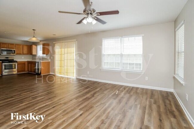 Foto del edificio - 292 Hiawassee Drive