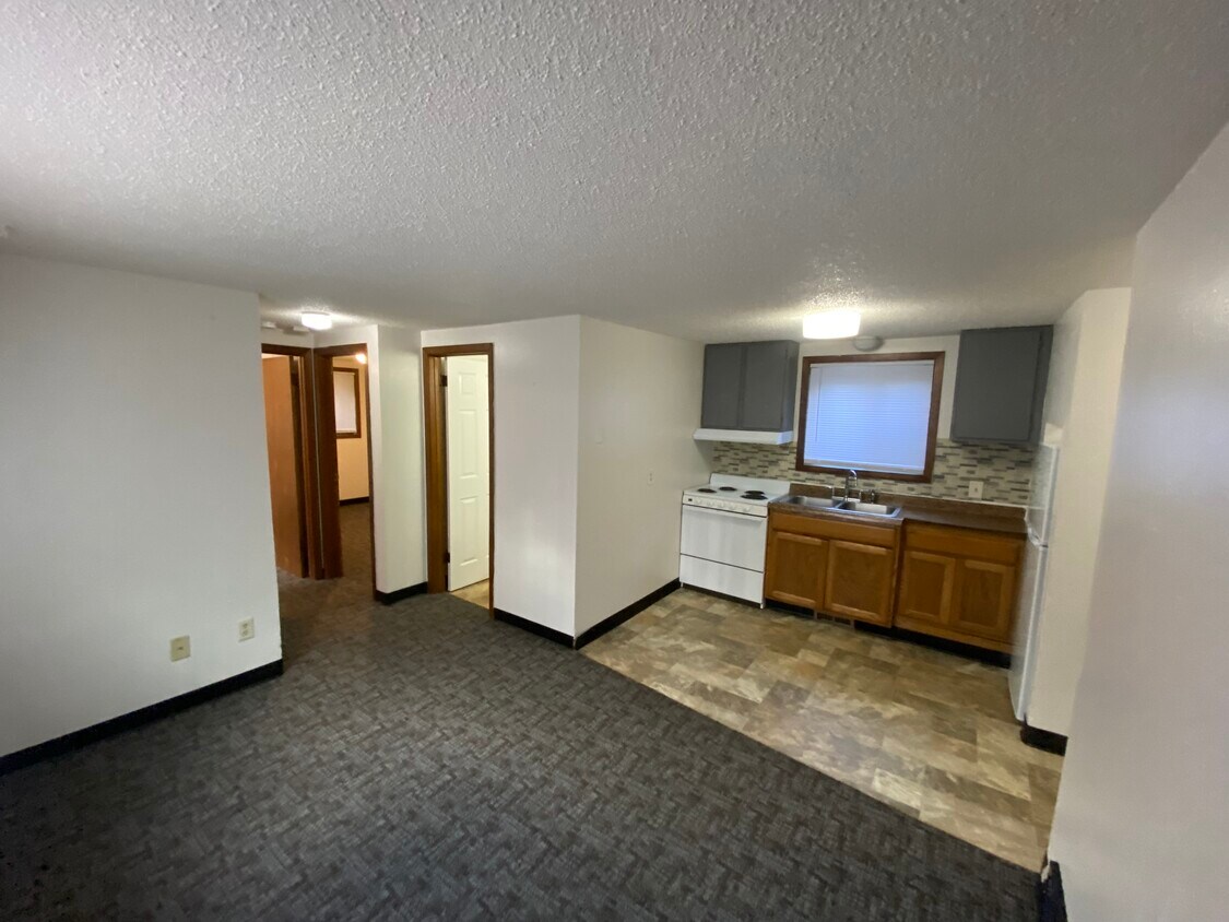 Foto principal - 915 4th St SE
