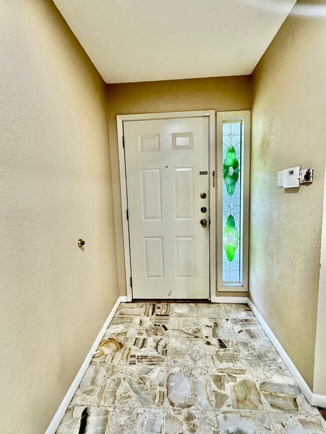 Foto del edificio - 5122 Moultrie Dr