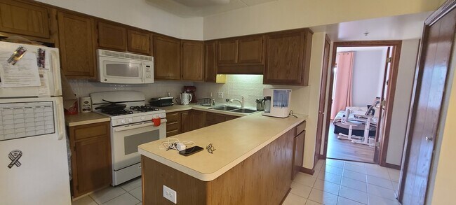 Foto del edificio - 5005 Warren St