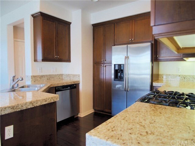 Building Photo - 703 Silk Tree