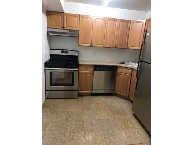 Building Photo - 71-69 161st St