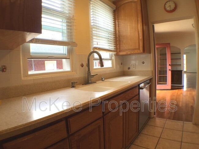 Foto del edificio - 3114 Homer St