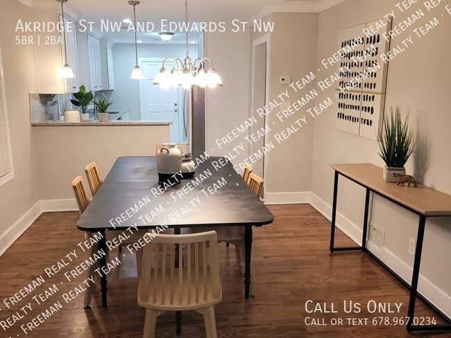 Building Photo - 1471 Akridge St NW
