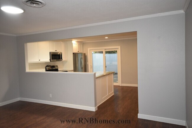 Foto del edificio - 415 Sutton Pl