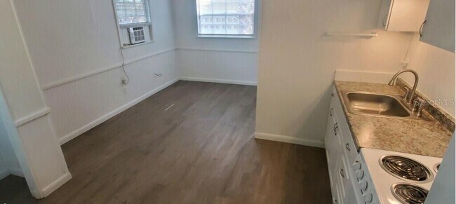 Building Photo - 108 Murray Way