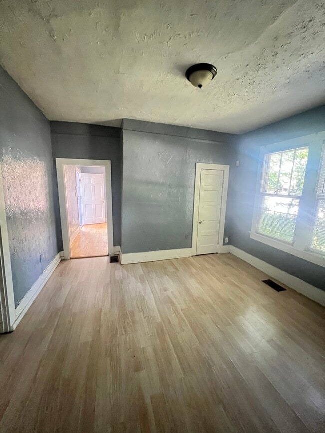 Foto del edificio - House For Rent