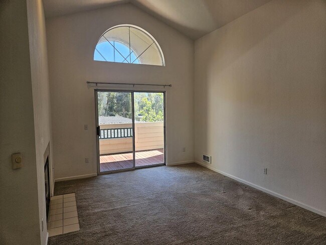 Foto del edificio - 2116 Hastings Shore Ln