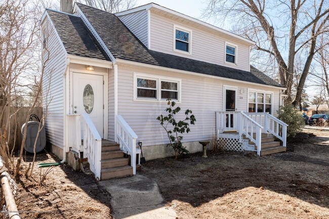 Building Photo - 1224 Commonwealth Blvd