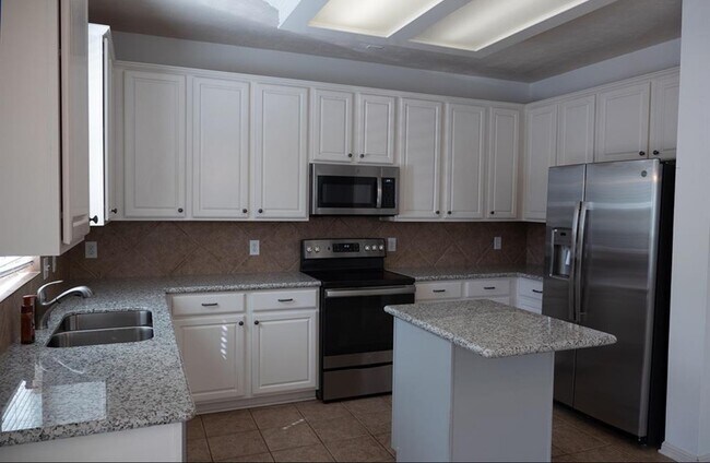 Foto del edificio - 102 N Queenscliff Cir