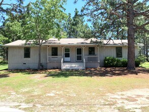 Building Photo - 671 Country Club Rd
