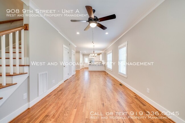 Building Photo - 908 9th St
