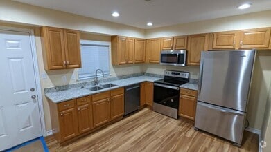 Building Photo - 7251 Rimwood St