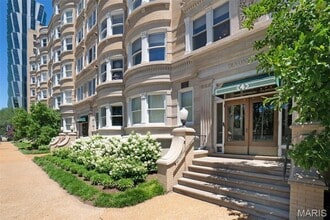 Building Photo - 4 Kingshighway Blvd