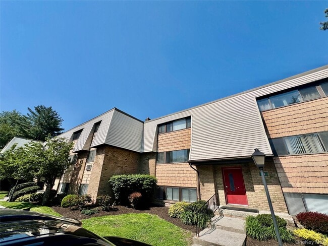 Building Photo - 20 Pierces Rd