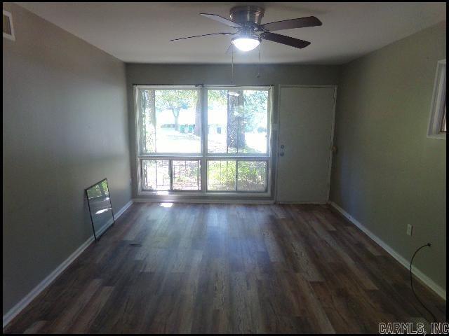 Building Photo - 3 N Meadowcliff Cir