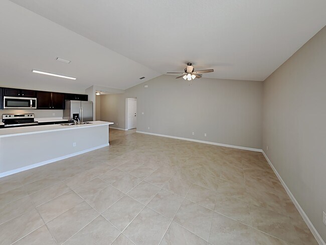 Building Photo - 2308 SW Savona Blvd