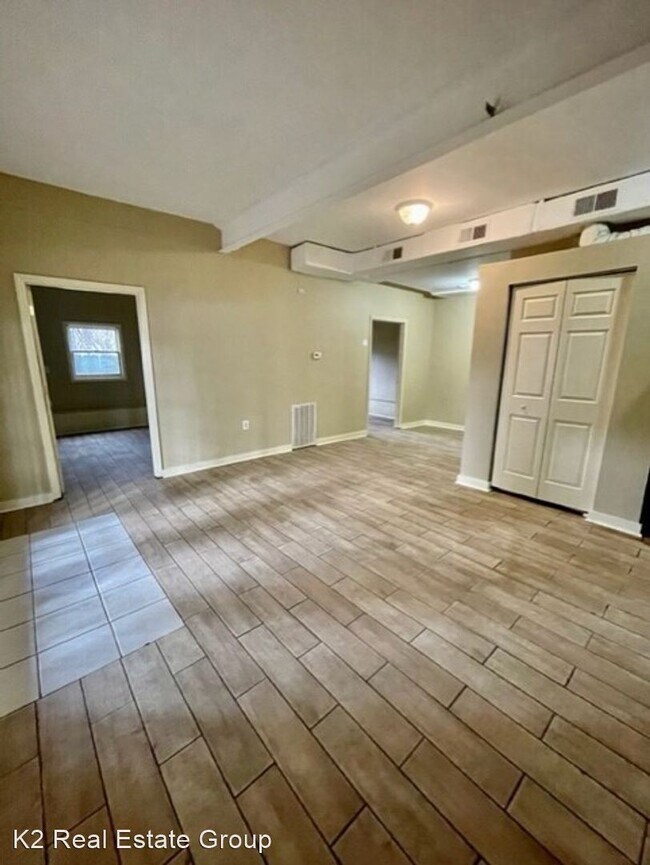 Building Photo - 2 br, 1 bath House - 929 McAlway Rd Apt B